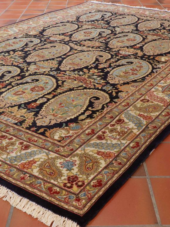 Handmade Persian Qashqai rug
