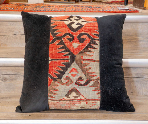 Medium contemporary classic Turkish kilim & velvet cushion - 309092-E
