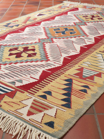Handmade Fine Turkish Seccade Kilim rug - 309476