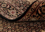 This image shows how deep the wool is and how finely woven it is.
