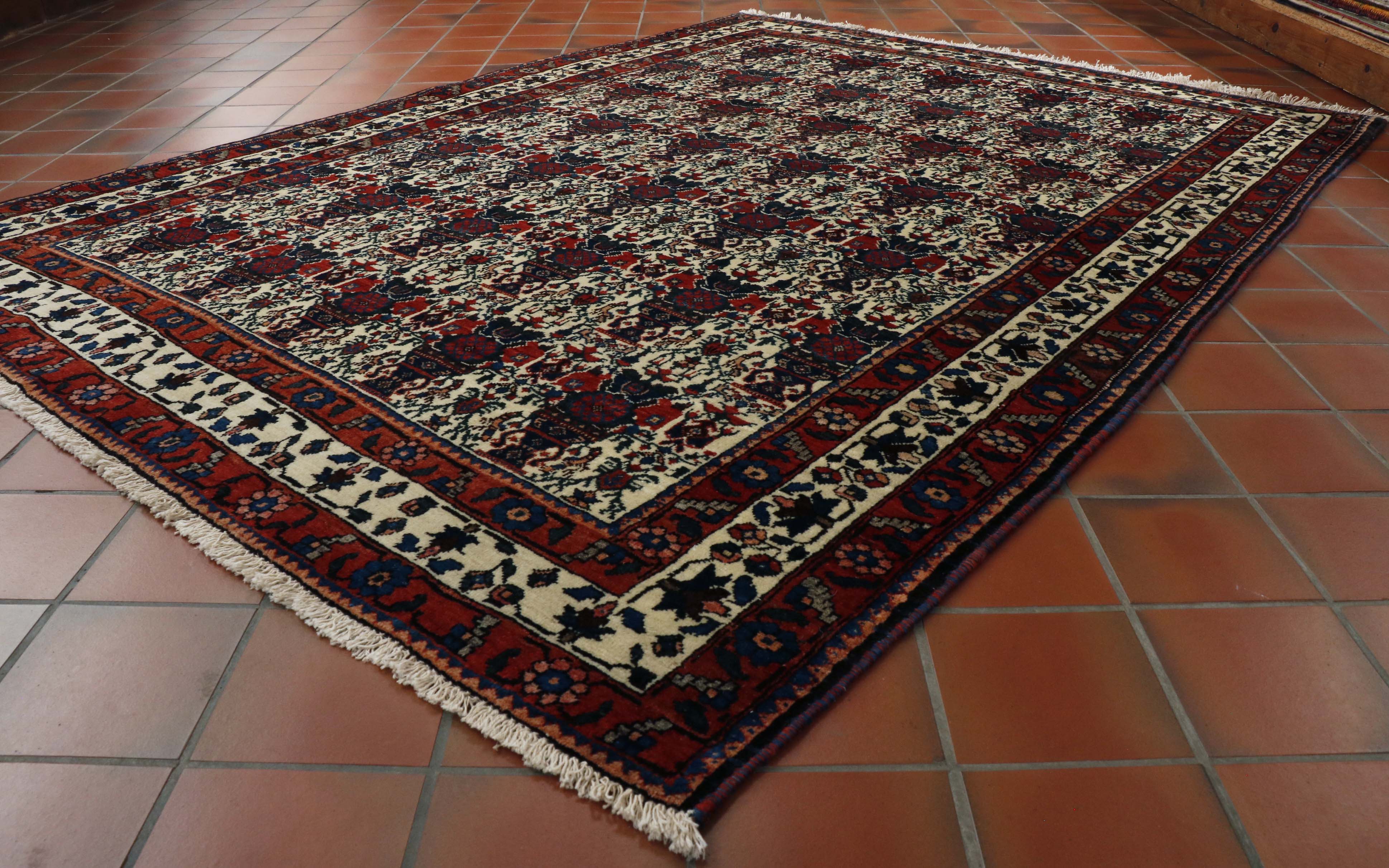 Shadeh Rugs Interesting design on this semi-old Persian Abadeh medium rug ...