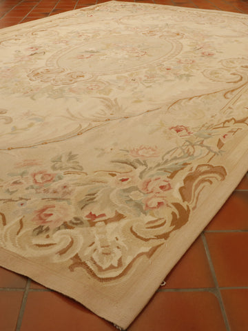 Fine handmade Aubusson rug - 307469